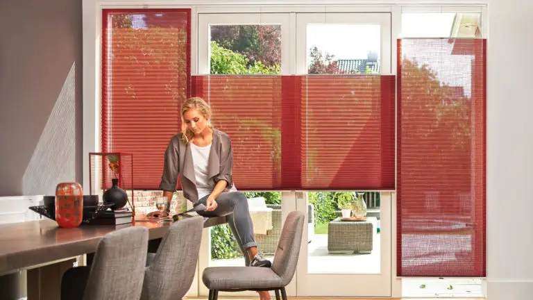 Plissegardiner enkelt stoff